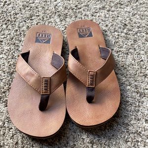 Boys size 13/1 Reef flip flops